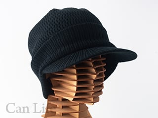 秋冬帽子 スポーツタイプ／つば付きニット帽子　ブラック